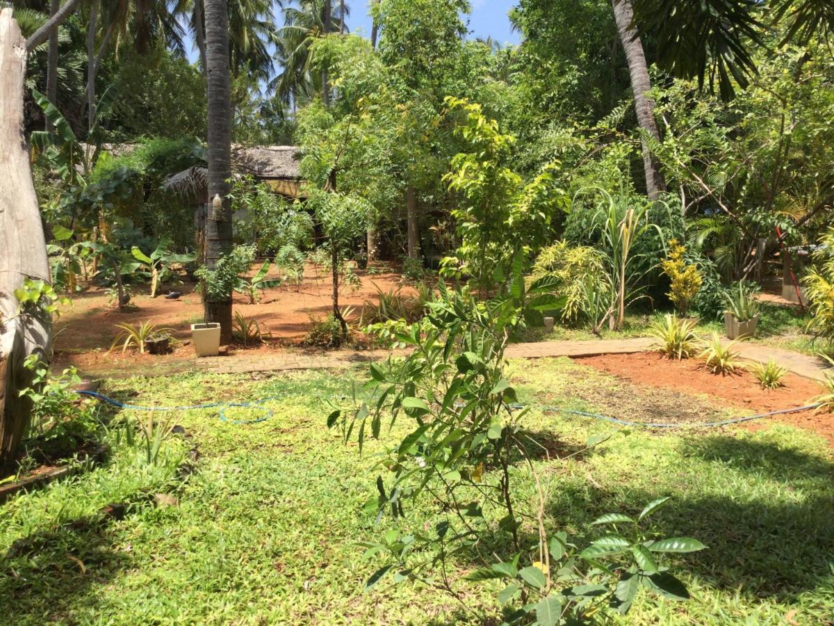 French Garden Resort Uppuveli Exterior photo