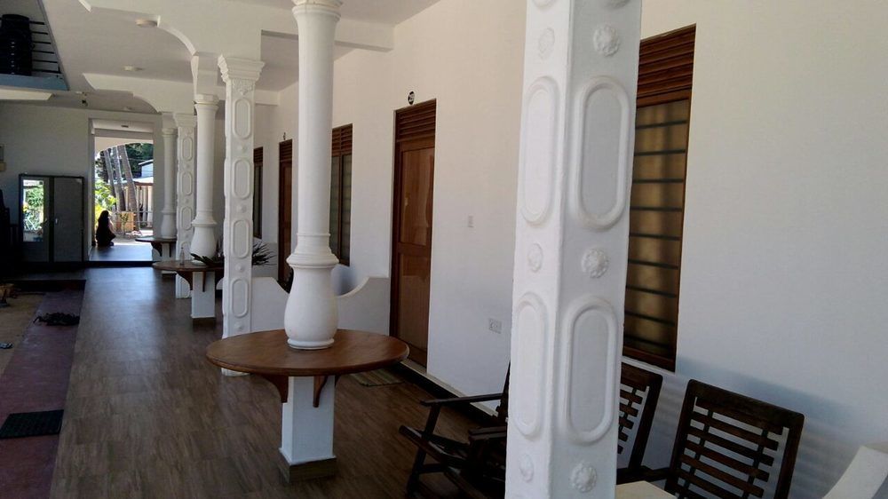 French Garden Resort Uppuveli Exterior photo