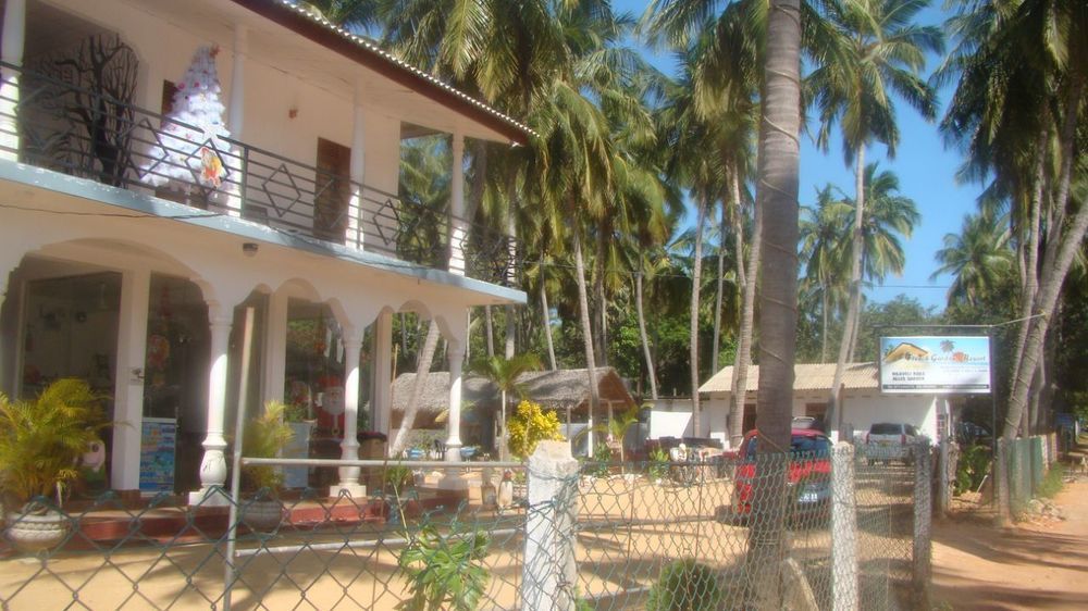 French Garden Resort Uppuveli Exterior photo